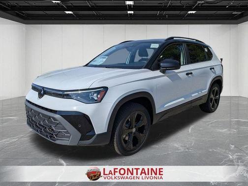 2025 Volkswagen Taos 1.5T SE Black