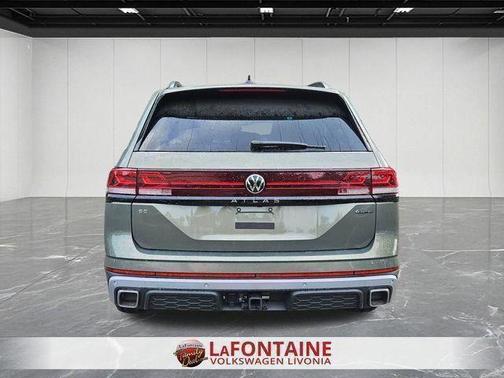 2025 Volkswagen Atlas 2.0T Peak Edition