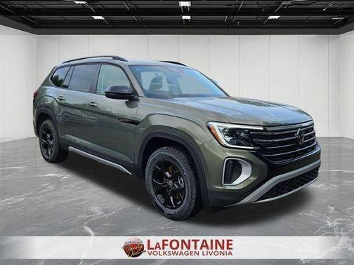 2025 Volkswagen Atlas 2.0T Peak Edition