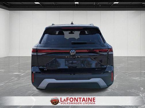 2025 Volkswagen Tiguan 2.0T SE