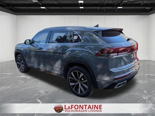 2025 Volkswagen Atlas Cross Sport 2.0T SEL Premium R-Line