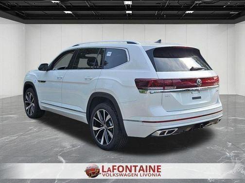 2025 Volkswagen Atlas 2.0T SEL Premium R-Line