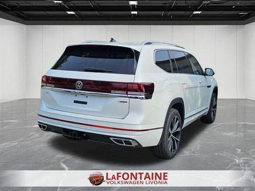 2025 Volkswagen Atlas 2.0T SEL Premium R-Line