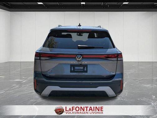 2025 Volkswagen Tiguan 2.0T SE
