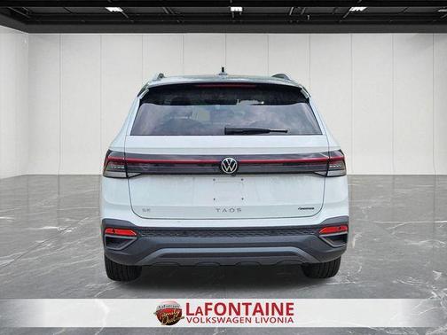 2025 Volkswagen Taos 1.5T SE Black