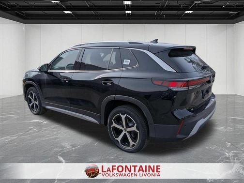 Deep Black Pearl Effect 2025 Volkswagen Tiguan 2.0T SE