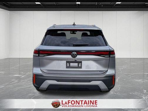 2025 Volkswagen Tiguan 2.0T SE