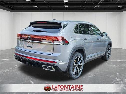 2025 Volkswagen Atlas Cross Sport 2.0T SEL Premium R-Line