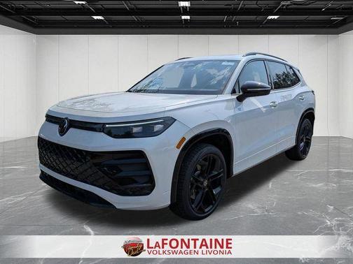 2025 Volkswagen Tiguan 2.0T SE R-Line Black