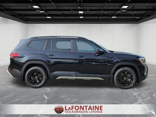 2025 Volkswagen Atlas 2.0T Peak Edition