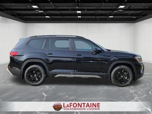 2025 Volkswagen Atlas 2.0T Peak Edition