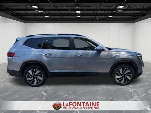 2025 Volkswagen Atlas 2.0T SE