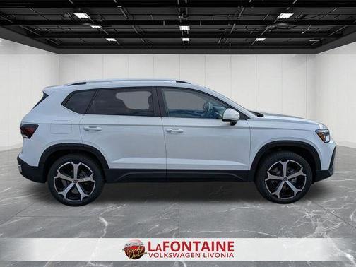 2025 Volkswagen Taos 1.5T SEL