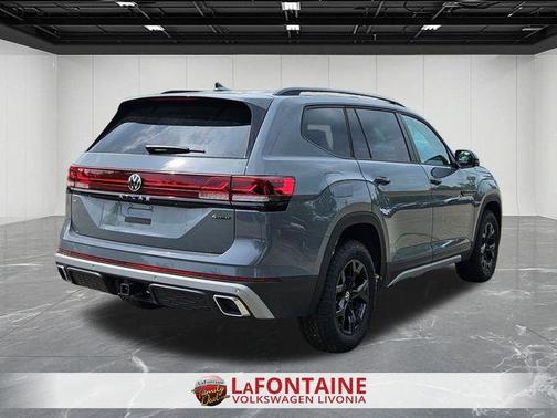 2025 Volkswagen Atlas 2.0T Peak Edition
