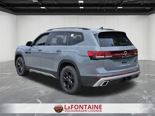 2025 Volkswagen Atlas 2.0T Peak Edition