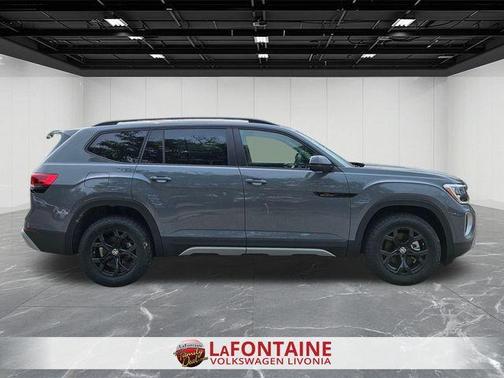 2025 Volkswagen Atlas 2.0T Peak Edition