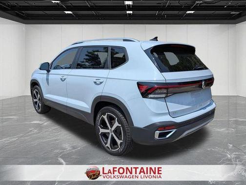 2025 Volkswagen Taos 1.5T SEL