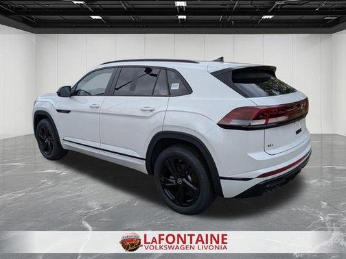 2025 Volkswagen Atlas Cross Sport 2.0T SEL R-Line Black