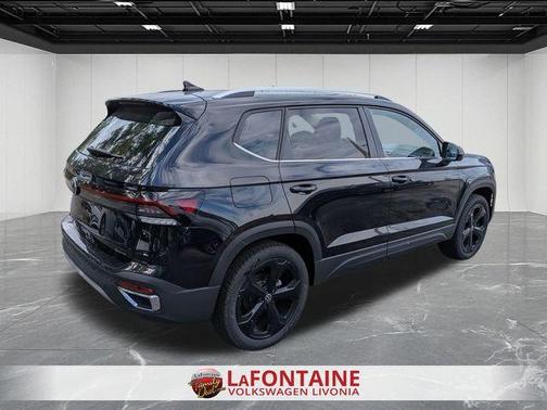 2025 Volkswagen Taos 1.5T SEL