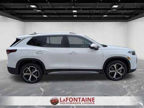 2025 Volkswagen Tiguan 2.0T SE