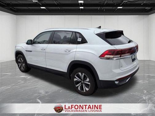 2026 Volkswagen Atlas Cross Sport 2.0T SE