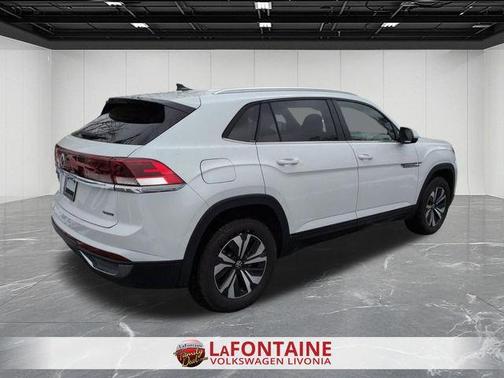 2026 Volkswagen Atlas Cross Sport 2.0T SE