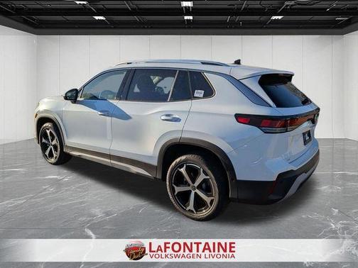 2025 Volkswagen Tiguan 2.0T SE