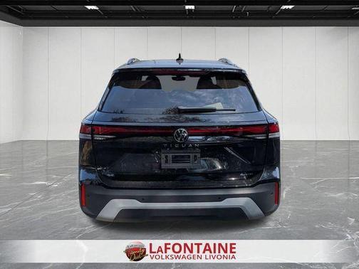 2025 Volkswagen Tiguan 2.0T SE