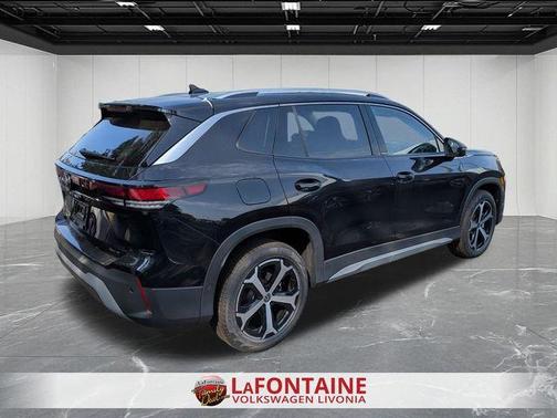 2025 Volkswagen Tiguan 2.0T SE
