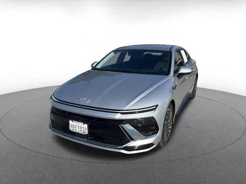 2025 Hyundai SONATA Hybrid SE