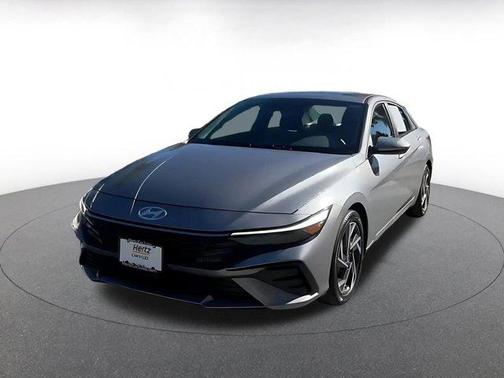 2025 Hyundai ELANTRA SEL