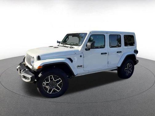 2025 Jeep Wrangler 4-Door Sahara 4x4