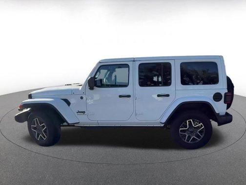 2025 Jeep Wrangler 4-Door Sahara 4x4
