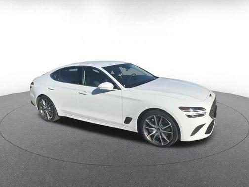 2025 Genesis G70 2.5T RWD