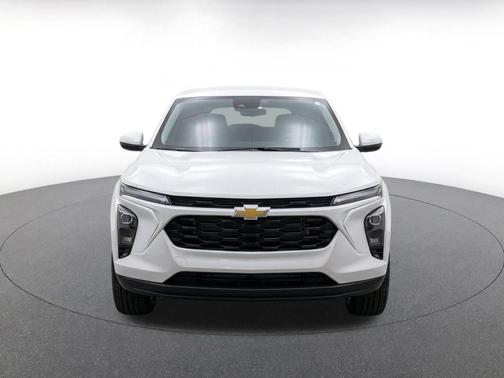 Summit White 2025 Chevrolet Blazer 2LT
