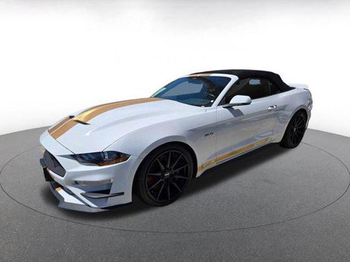 Oxford White 2022 Ford Mustang GT Premium