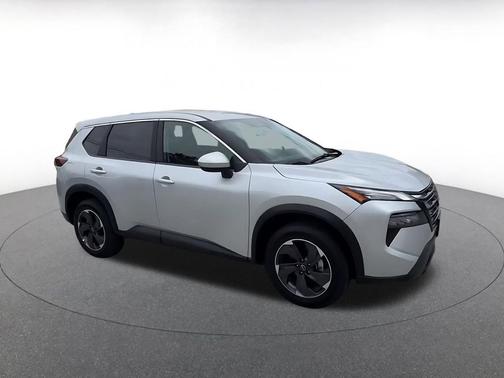 Brilliant Silver Metallic 2025 Nissan Rogue SV
