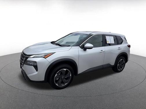 Brilliant Silver Metallic 2025 Nissan Rogue SV