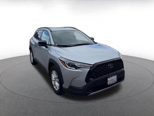 2025 Toyota Corolla Cross LE