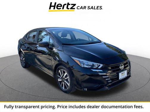 Super Black 2025 Nissan Versa 1.6 SV