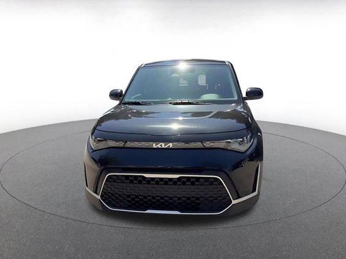 Fusion Black 2025 Kia Soul LX