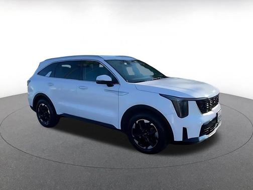 Glacial White Pearl 2024 Kia Sorento S