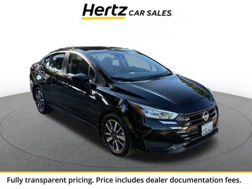 Super Black 2025 Nissan Versa 1.6 SV