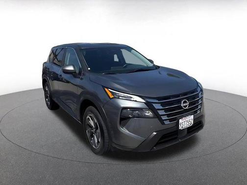Gun Metallic 2025 Nissan Rogue SV