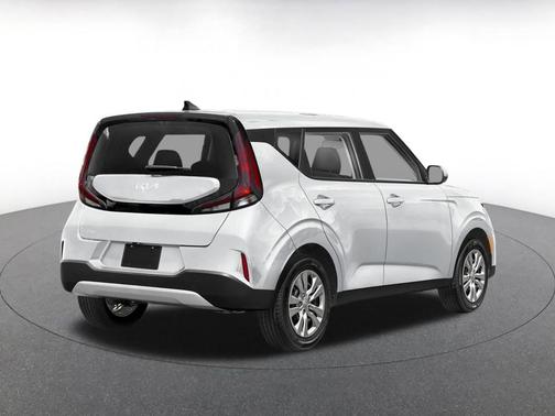 Snow White Pearl 2025 Kia Soul LX