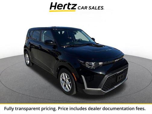 Fusion Black 2025 Kia Soul LX