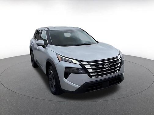Brilliant Silver Metallic 2025 Nissan Rogue SV