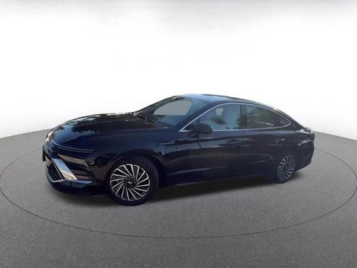 2025 Hyundai SONATA Hybrid SE