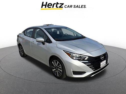 Brilliant Silver Metallic 2025 Nissan Versa 1.6 SV