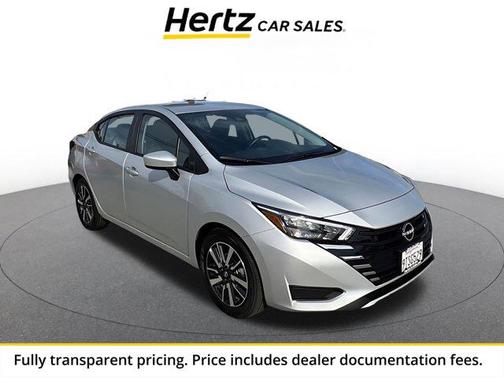 Brilliant Silver Metallic 2025 Nissan Versa 1.6 SV